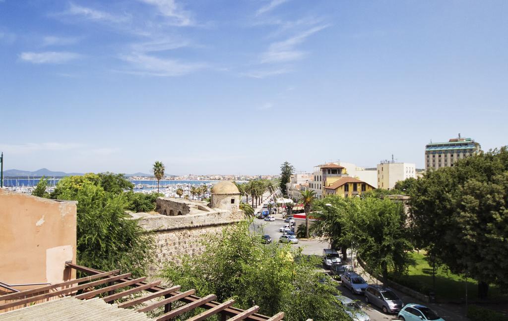 Affittacamere Zahra Alghero Bagian luar foto